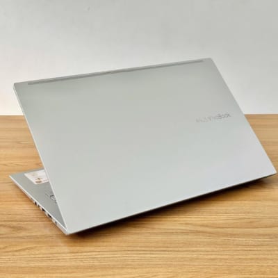 Asus Vivobook M513U Ryzen 7 5700U 8GB/512GB  Ngoại hình máy đẹp 98% - Máy Zin
